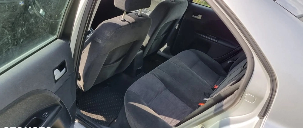 Ford Mondeo cena 3950 przebieg: 225000, rok produkcji 2001 z Trzcińsko-Zdrój małe 137